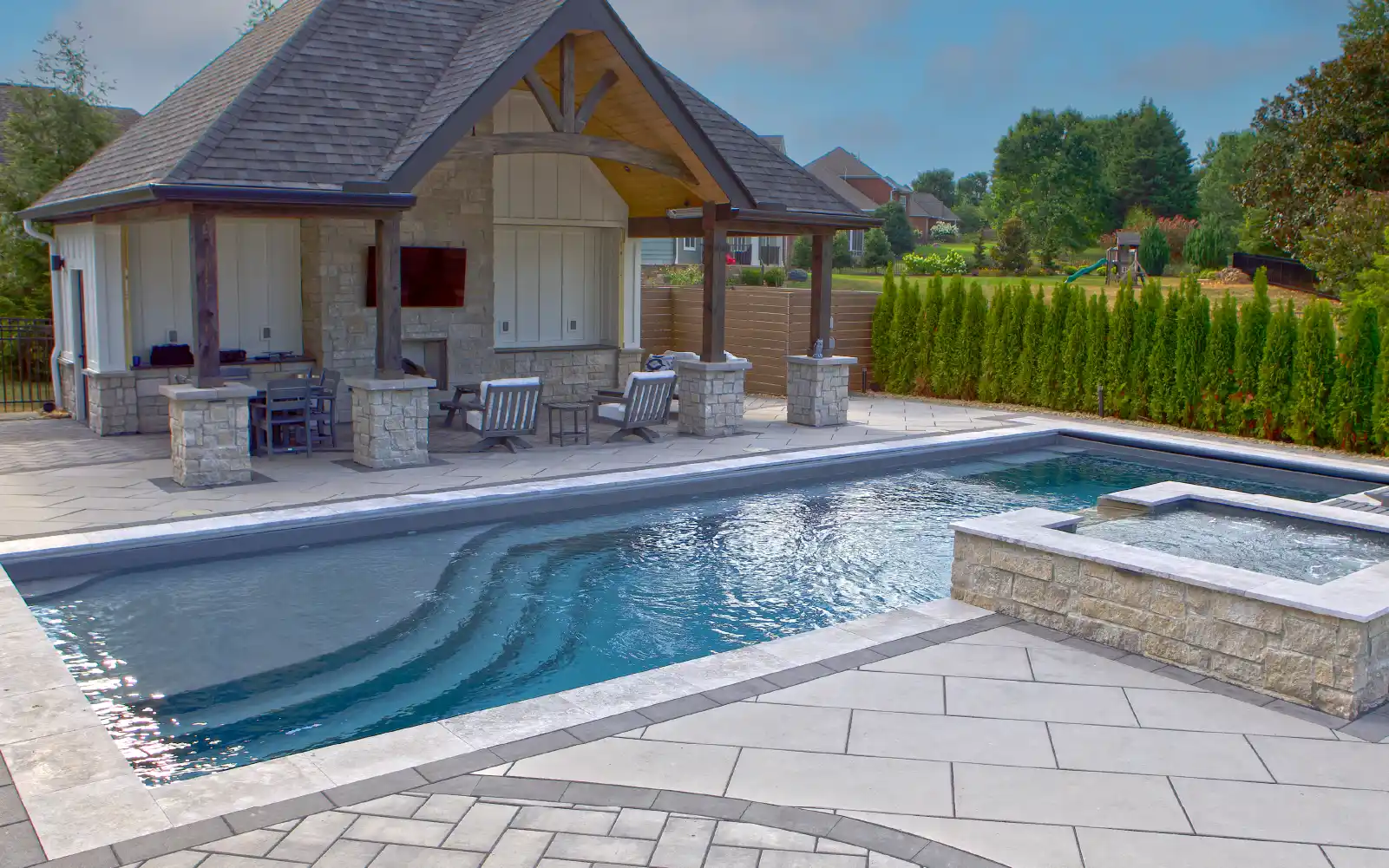 Illinois's premier pool builders: Leisure Pools Bloomington